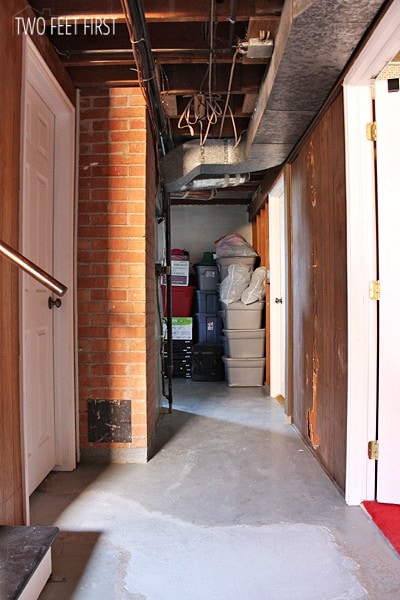 hall-looking-into-storage-r
