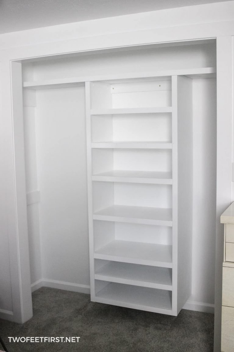 How to build a DIY floating closet organizer