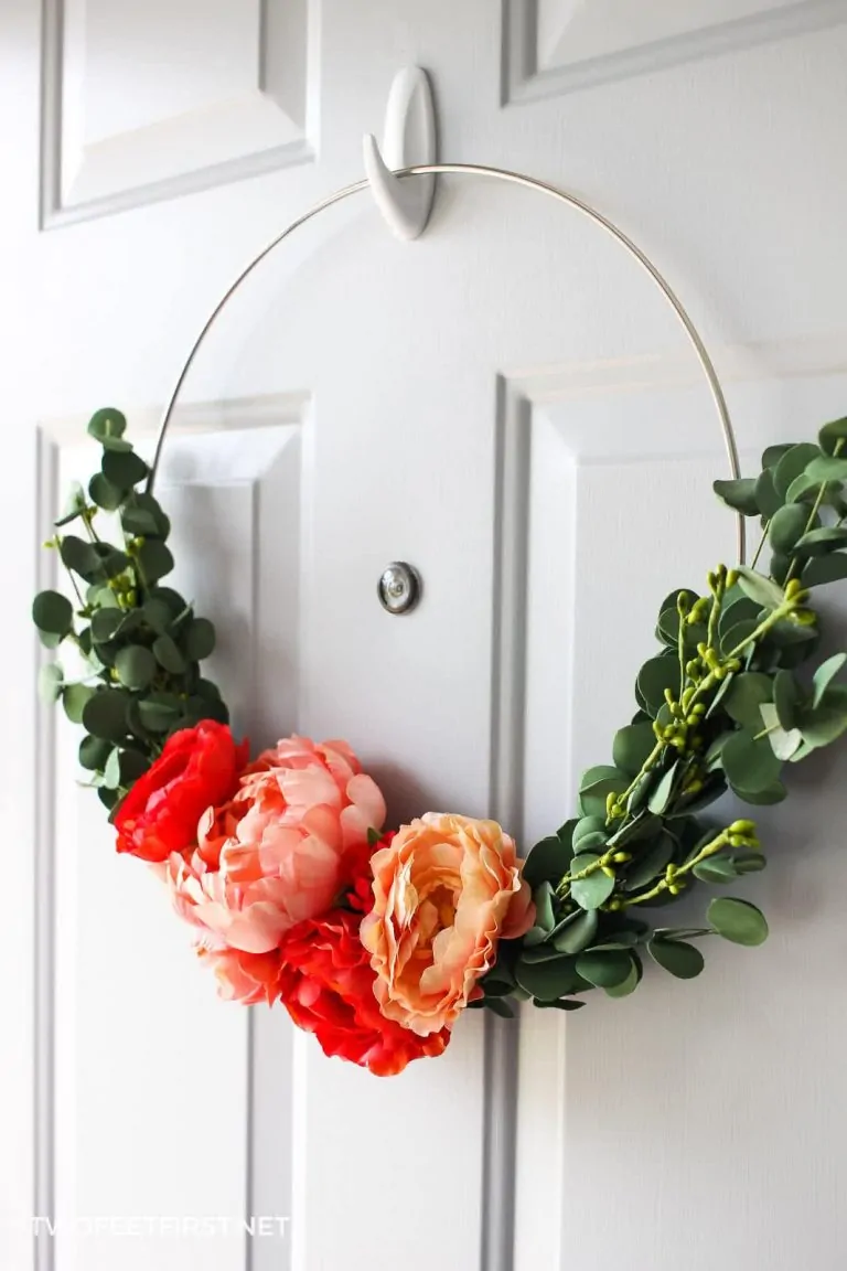 DIY Modern Floral Hoop Wreath
