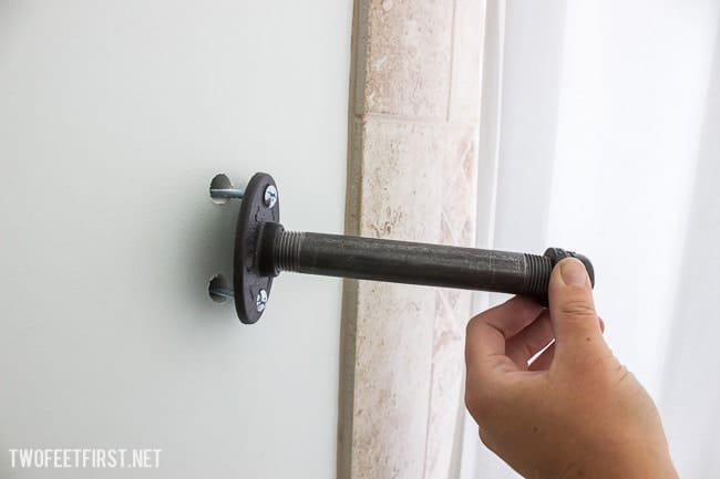 How to install Toggle Bolts to hang things on a wall