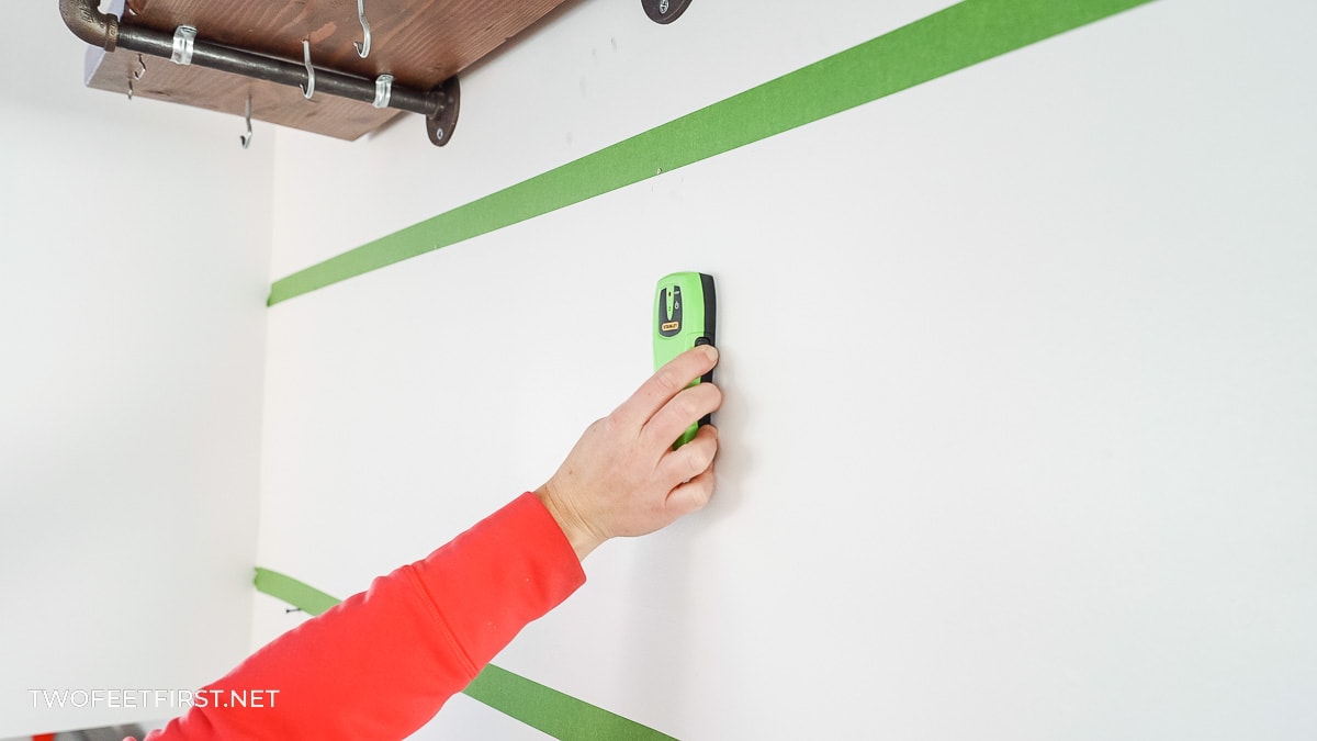 How to make DIY floating shelves over tile