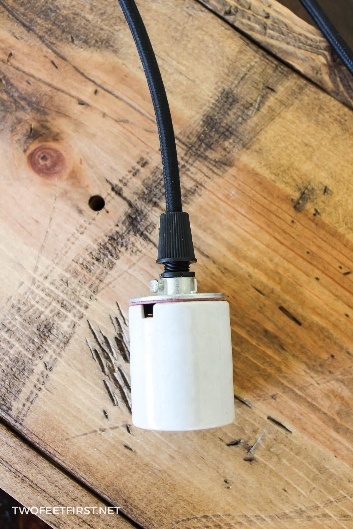 porcelain light socket with cloth wire