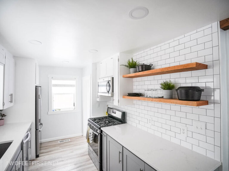 How to make DIY floating shelves over tile