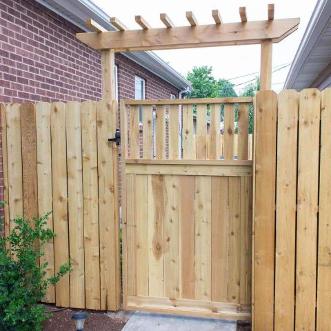 How to build a wooden gate