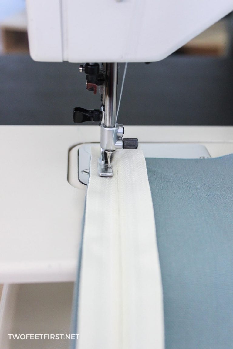 How to sew a Cushion Cover with Zipper Enclosure